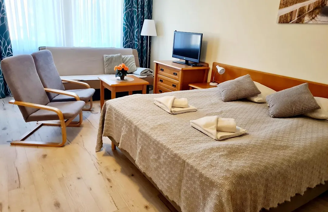 ApartamentyPrzyMorzu Wschód Słońca Olymp z basenem-1
